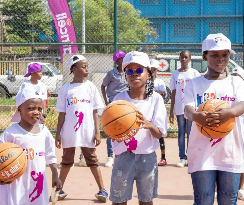 https://shade.fansconnector.com/africell-and-nba-africa-inspire-future-stars-at-freetown-youth-basketball-clinic/