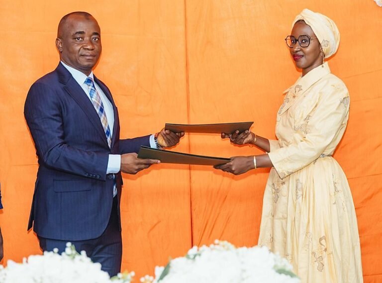 https://shade.fansconnector.com/sierra-leone-football-association-secures-nle2-8m-fa-cup-sponsorship-from-orange/