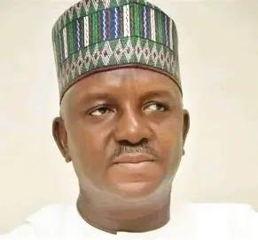 https://shade.fansconnector.com/nigeria-ex-power-minister-jailed-75-years-for-24-6m-fraud/